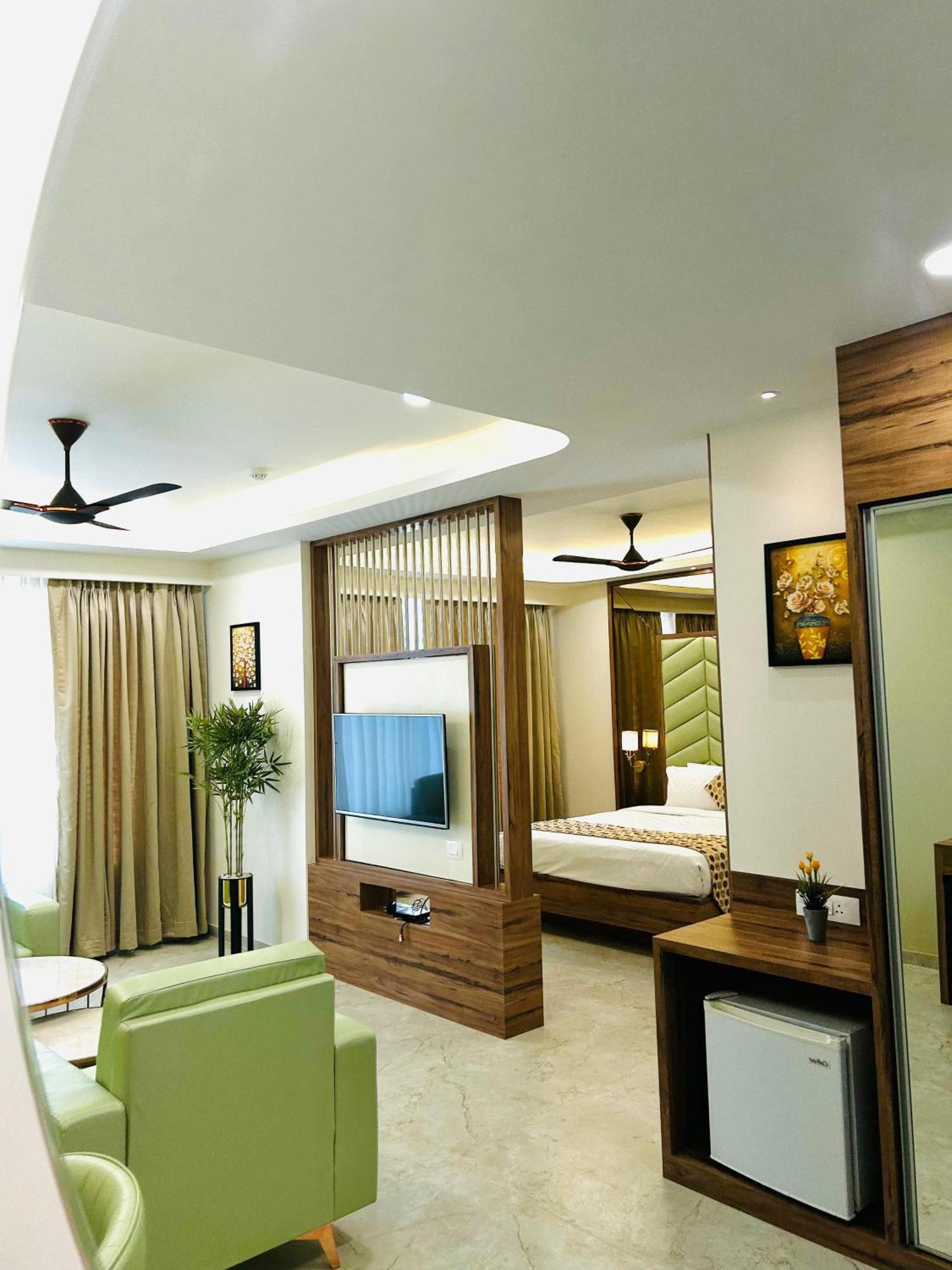 Hotel Grand Visava Lonavla Zewnętrze zdjęcie