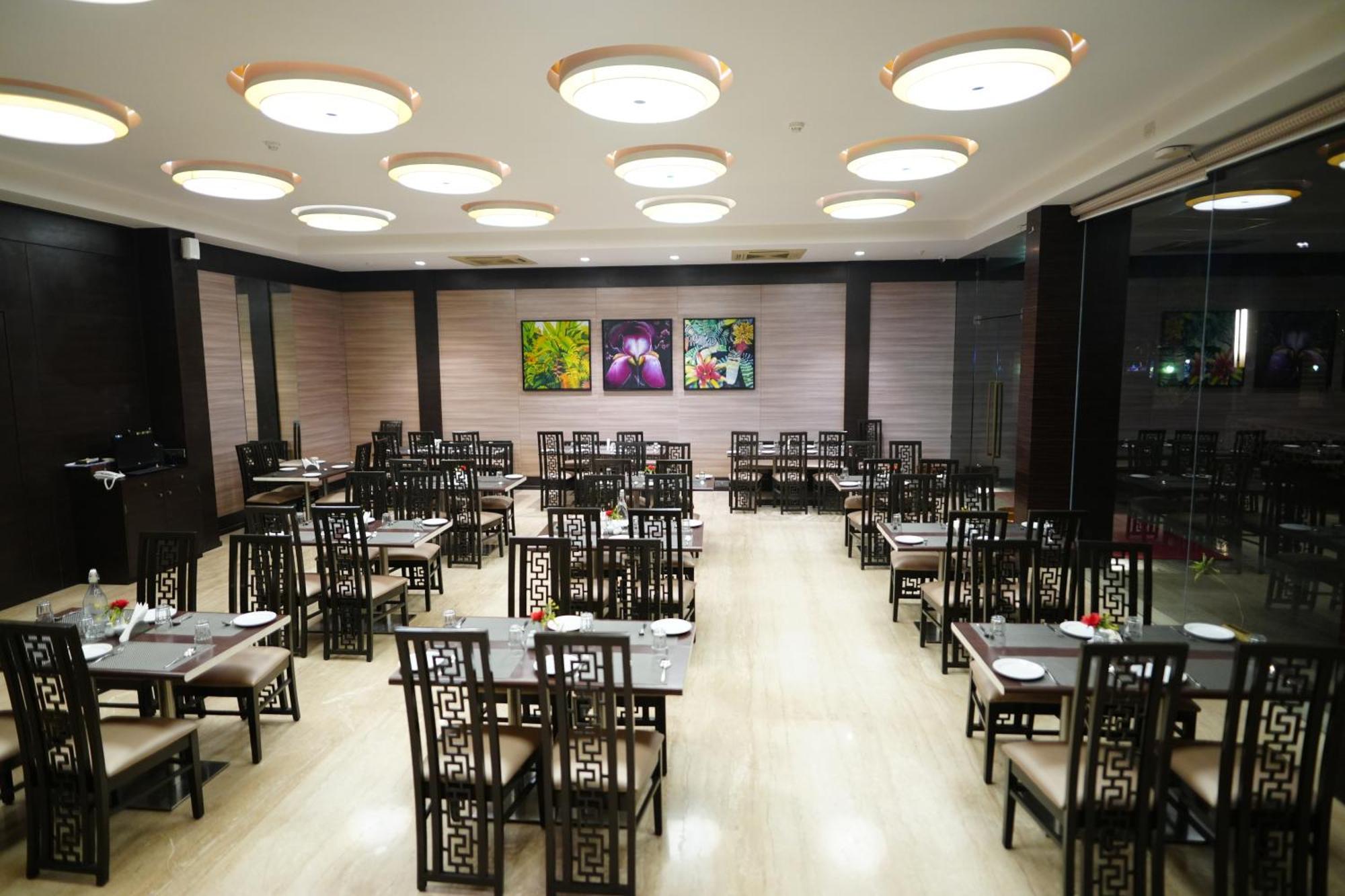 Hotel Grand Visava Lonavla Zewnętrze zdjęcie