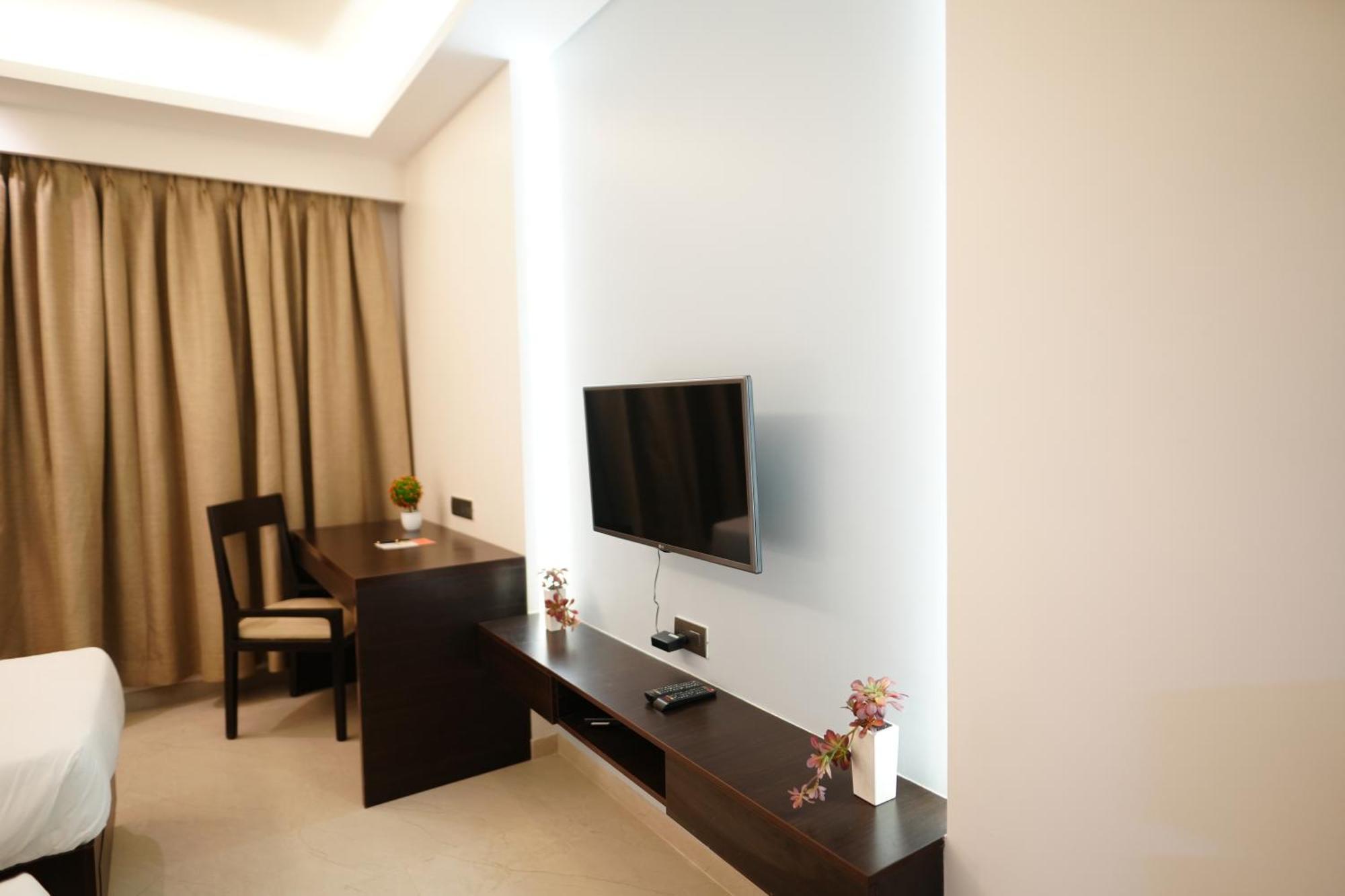 Hotel Grand Visava Lonavla Zewnętrze zdjęcie
