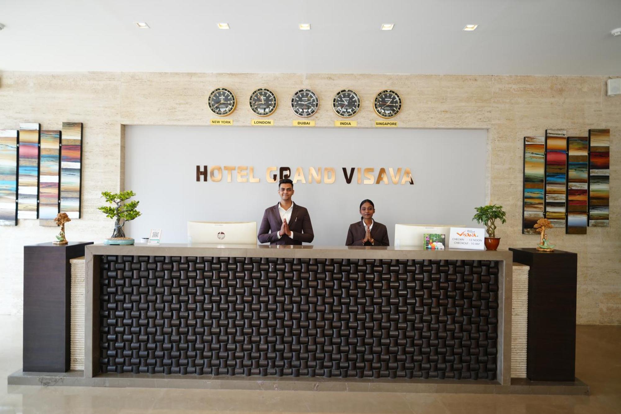 Hotel Grand Visava Lonavla Zewnętrze zdjęcie