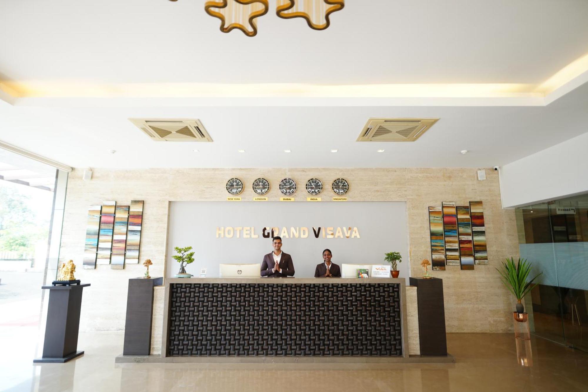 Hotel Grand Visava Lonavla Zewnętrze zdjęcie