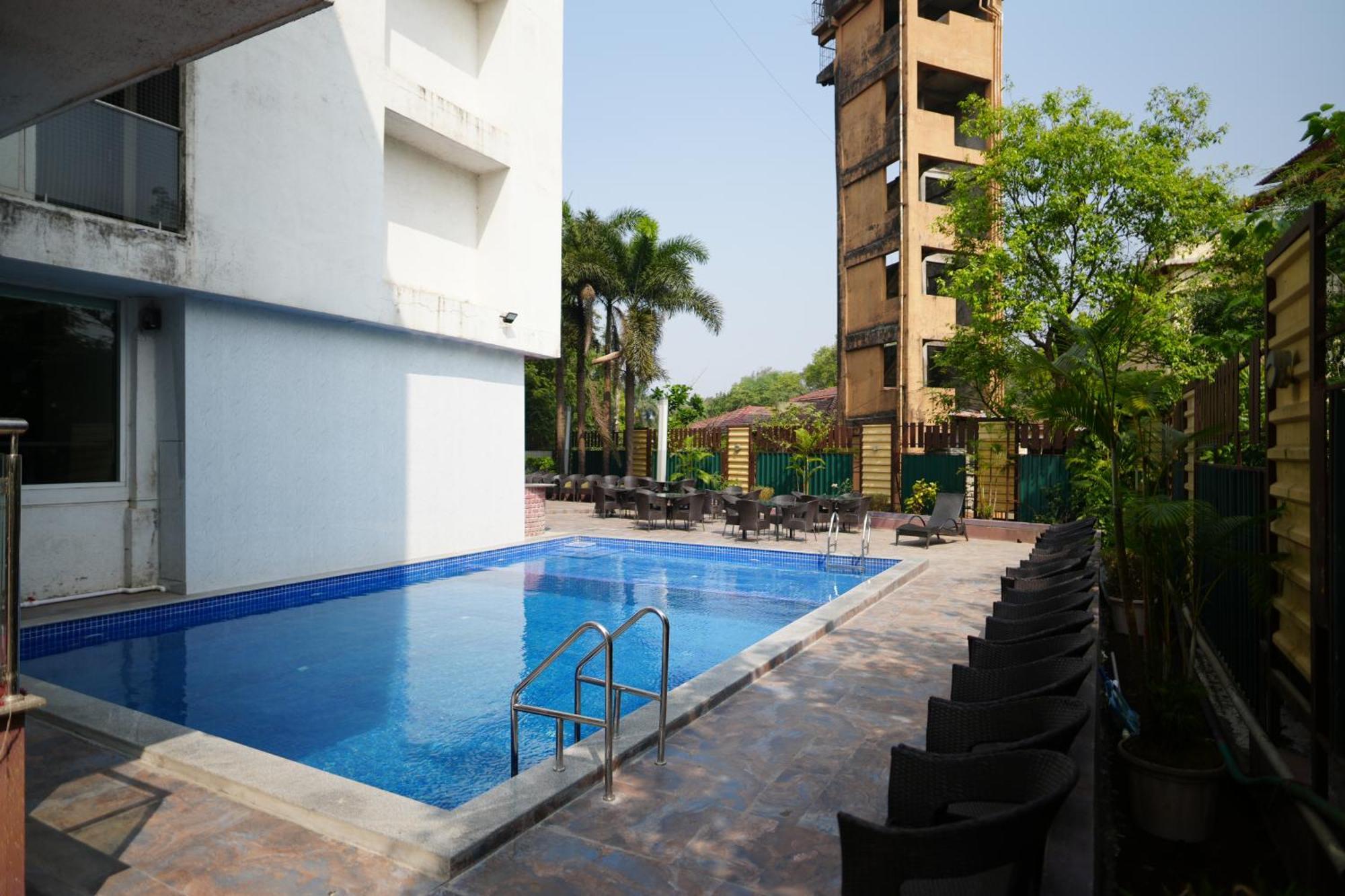 Hotel Grand Visava Lonavla Zewnętrze zdjęcie