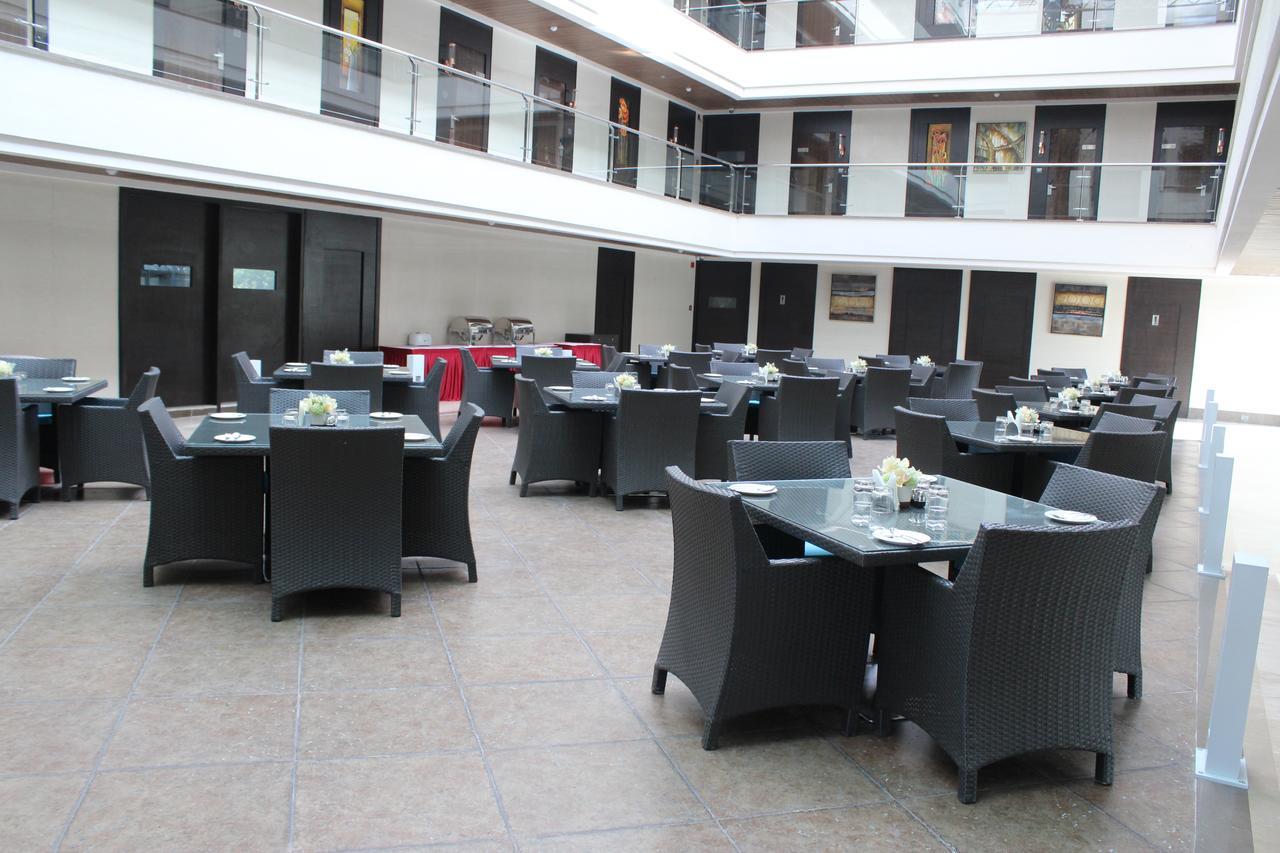 Hotel Grand Visava Lonavla Zewnętrze zdjęcie