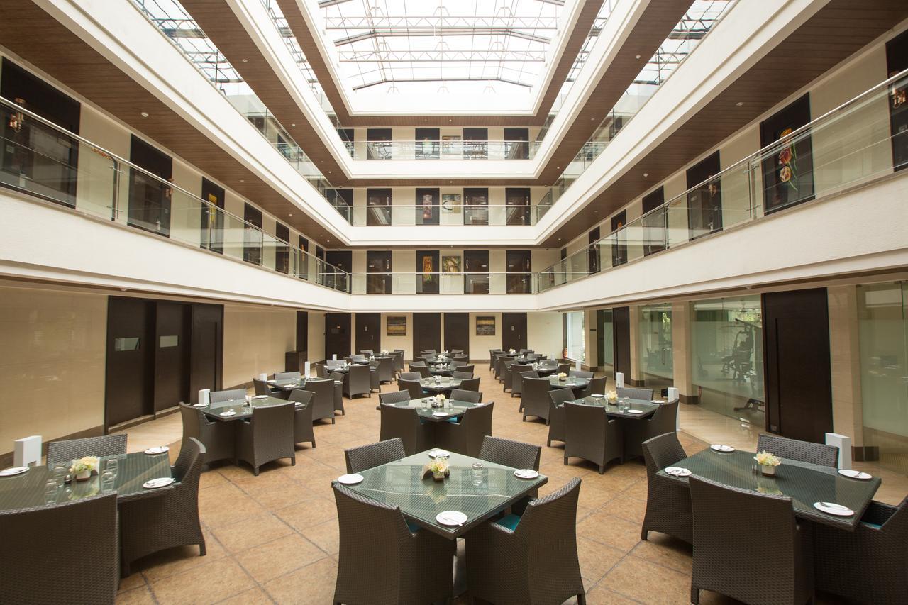 Hotel Grand Visava Lonavla Zewnętrze zdjęcie
