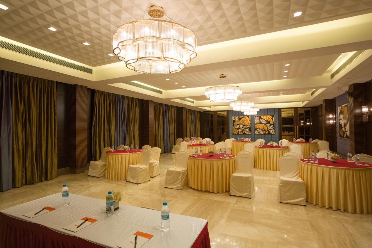 Hotel Grand Visava Lonavla Zewnętrze zdjęcie